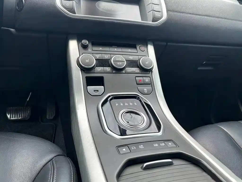Land Rover Evoque 2015 — фото 14