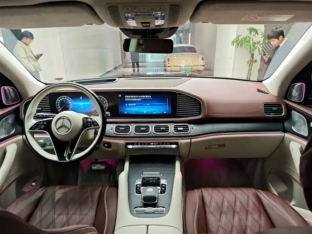 Mercedes-Benz GLS 2025 — фото 13
