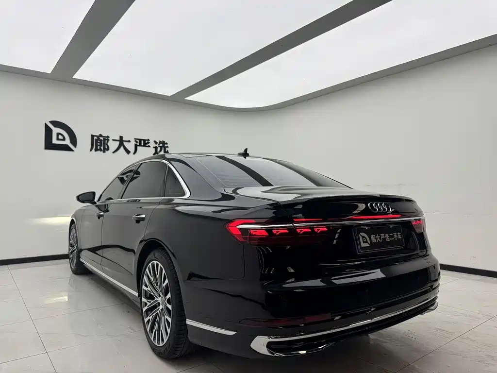 Audi A8 2025 — фото 3