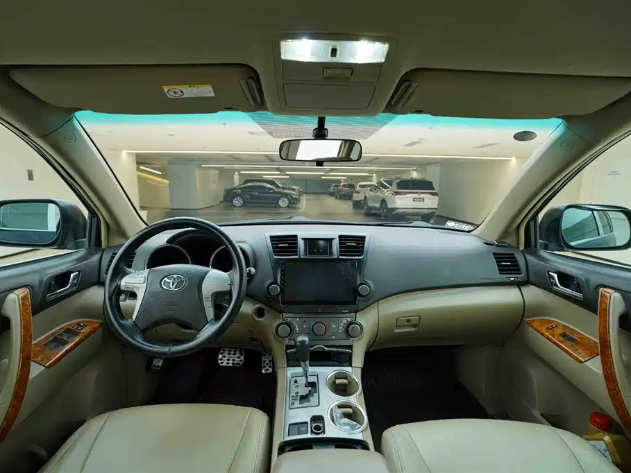 Toyota Highlander 2009 — фото 16