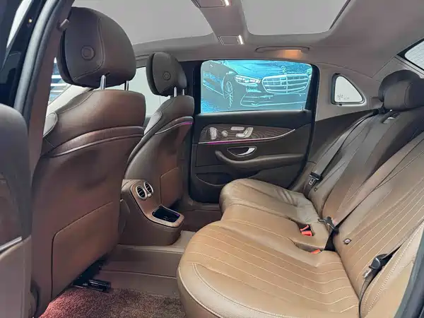 Mercedes-Benz E-Class 2022