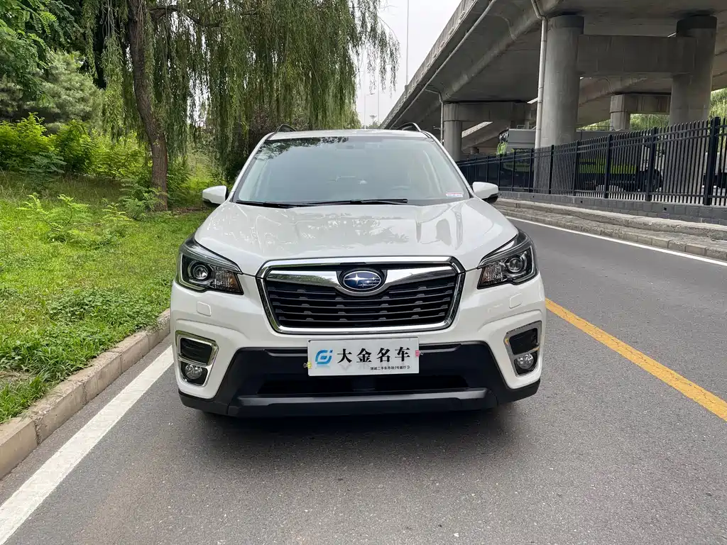 Subaru Forester 2019 — фото 3