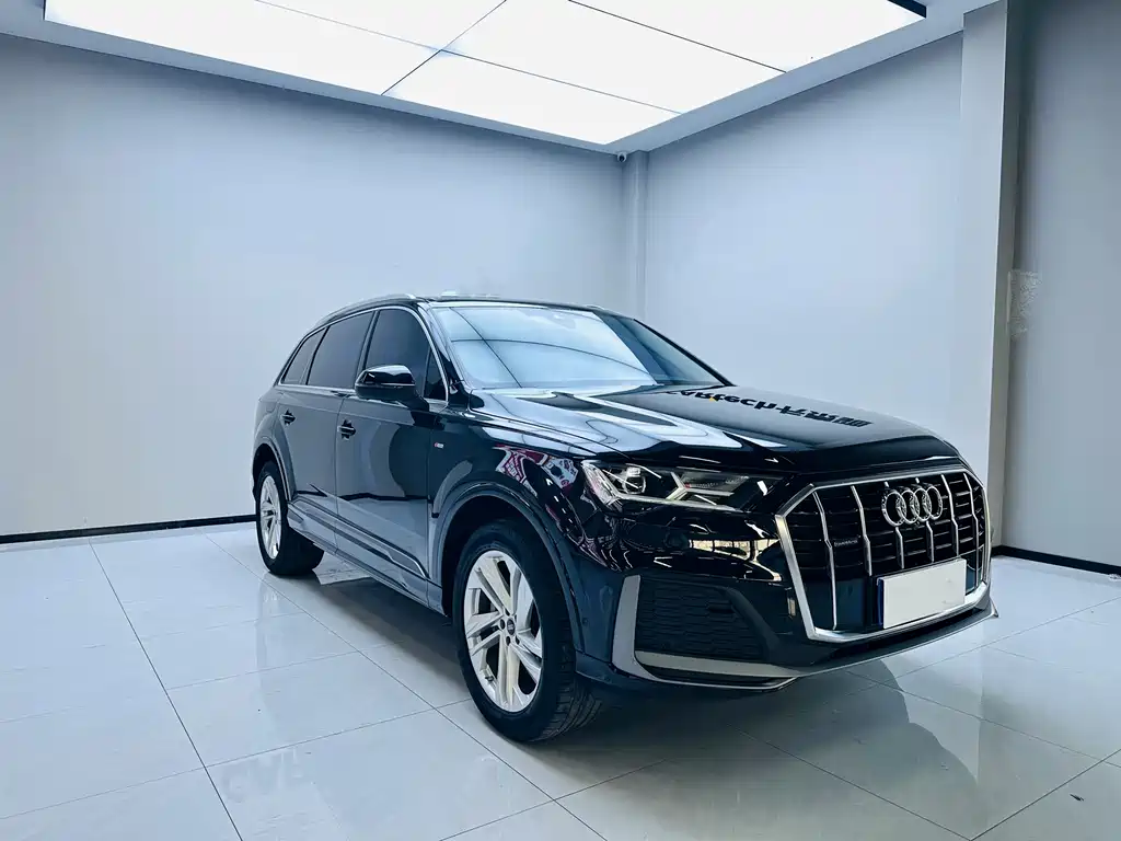 Audi Q7 2023 — фото 3