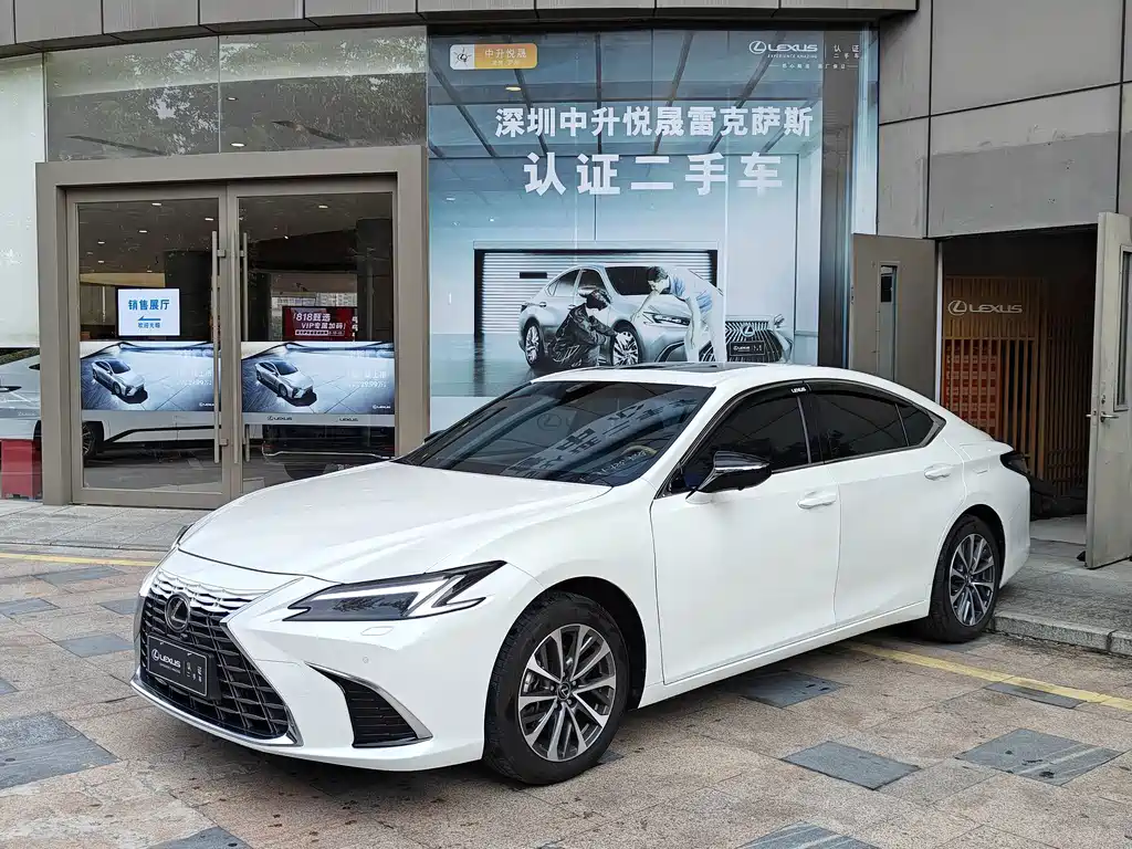 Lexus ES 2025 — фото 1