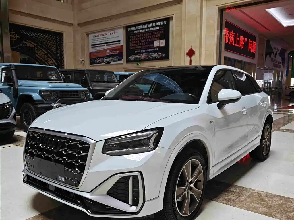 Audi Q2L 2022