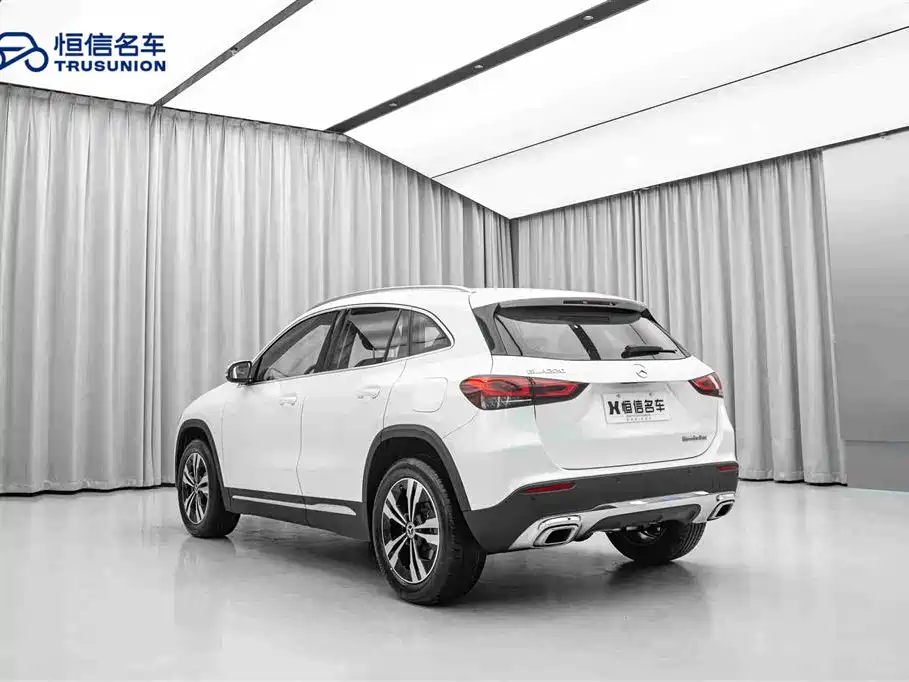 Mercedes-Benz GLA 2023 — фото 7
