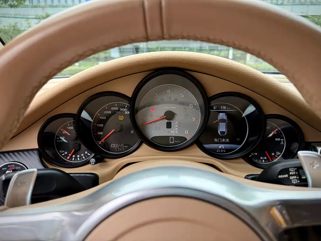 Porsche Panamera 2015 — фото 10