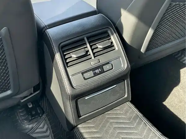 Audi A4L 2023