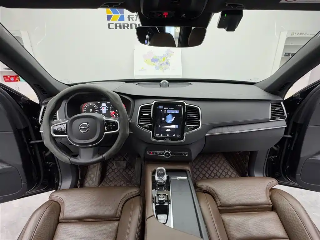 Volvo XC90 2021 — фото 11