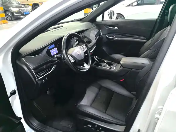 Cadillac XT4 2021