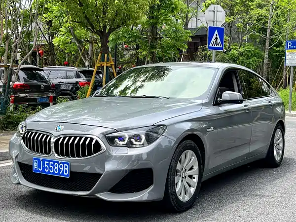 BMW 5 Series GT 2010