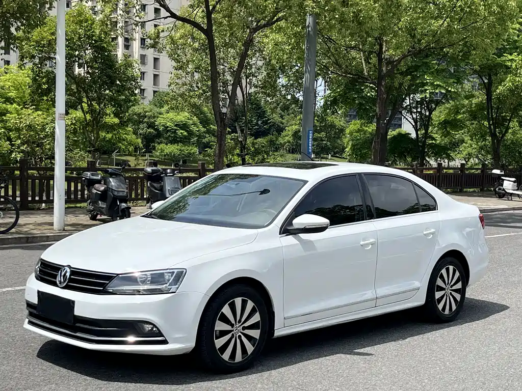 Volkswagen Sagitar 2017 — фото 1