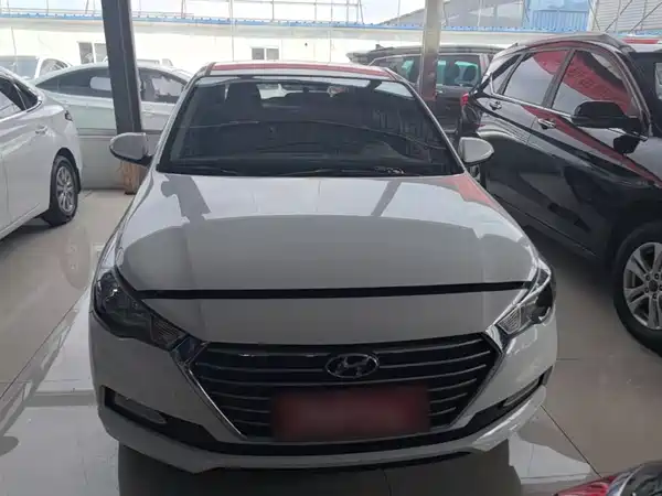 Hyundai Verna 2016