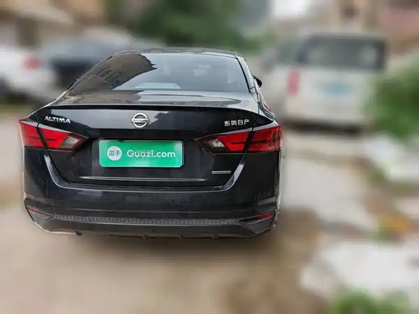 Nissan Teana 2022