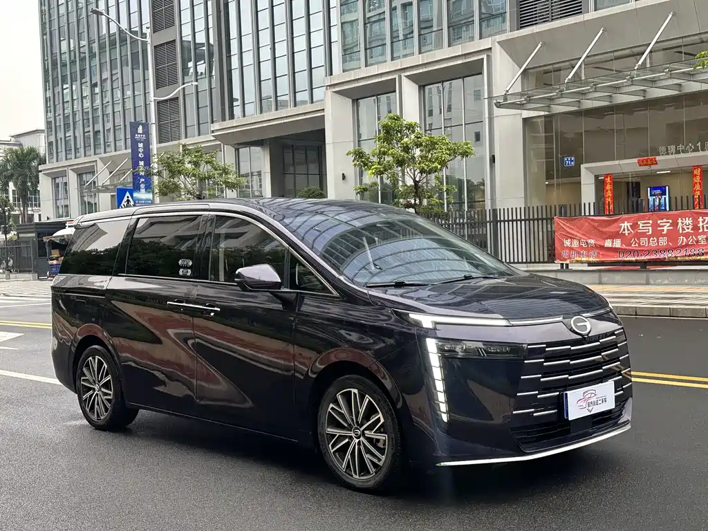 GAC Motor Trumpchi E8 2024 — фото 3
