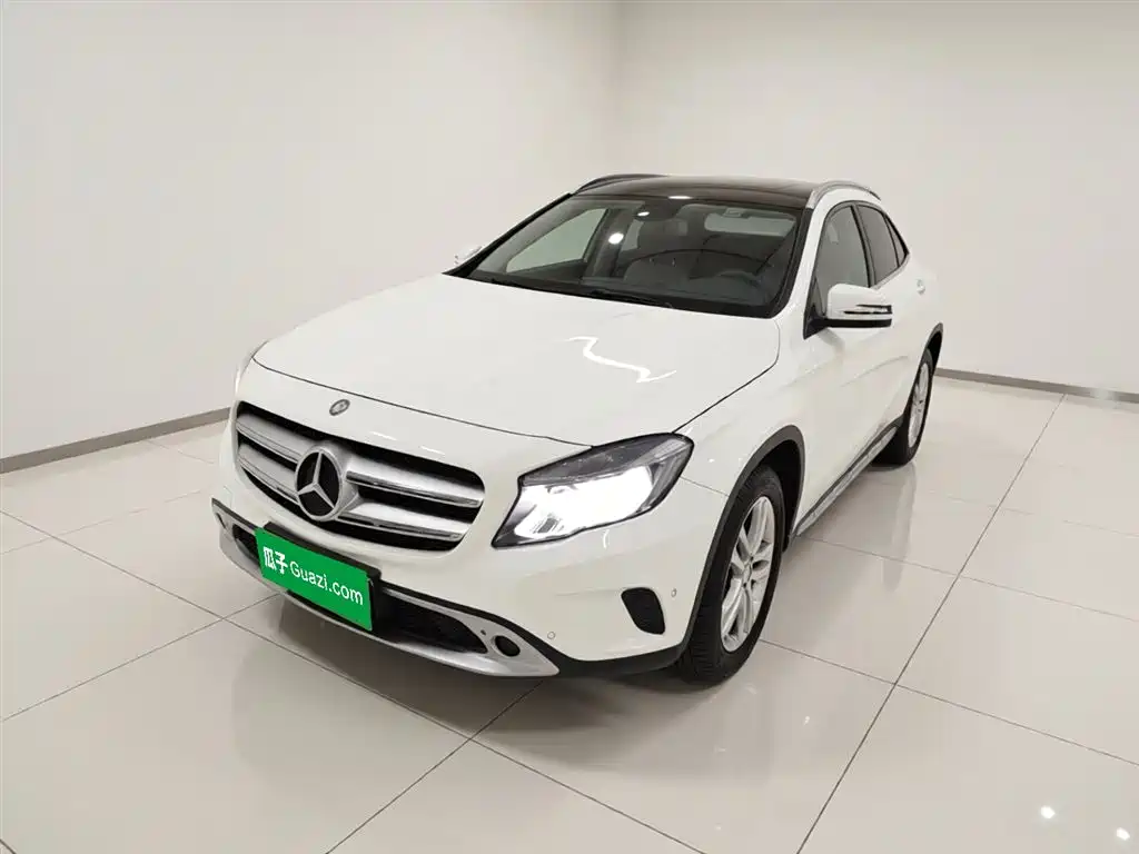 Mercedes-Benz GLA 2015 — фото 2
