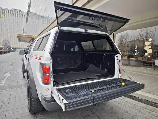 Ford F-150 Raptor 2013