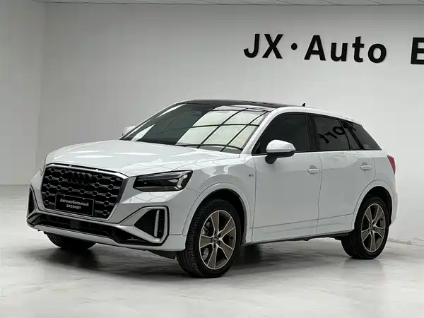 Audi Q2L 2021