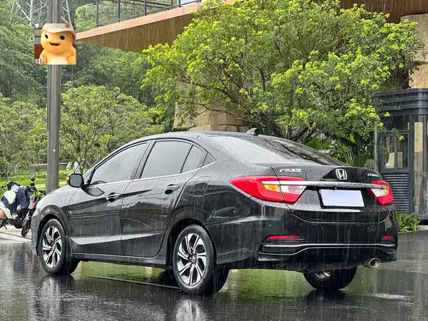 Honda Crider 2016