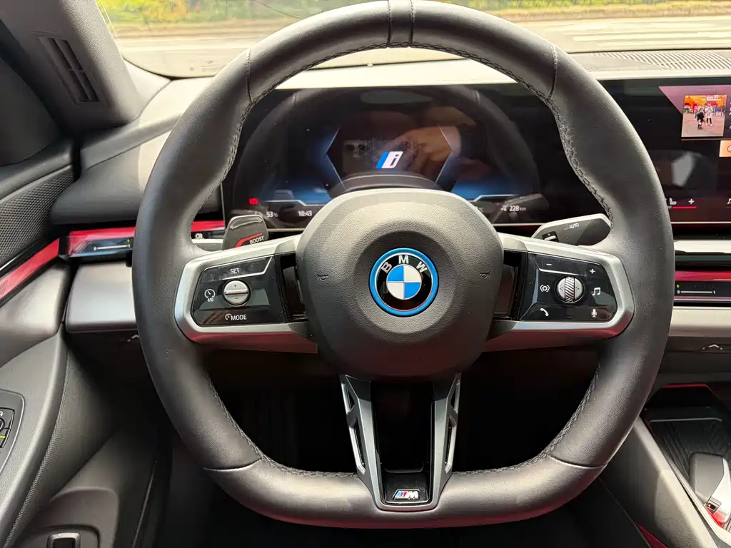 BMW i5 2024 — фото 17