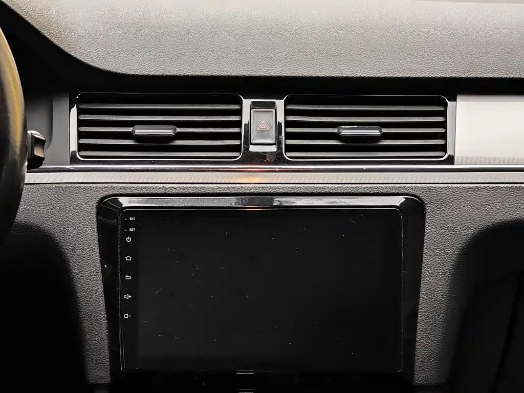 Volkswagen Bora 2015 — фото 15