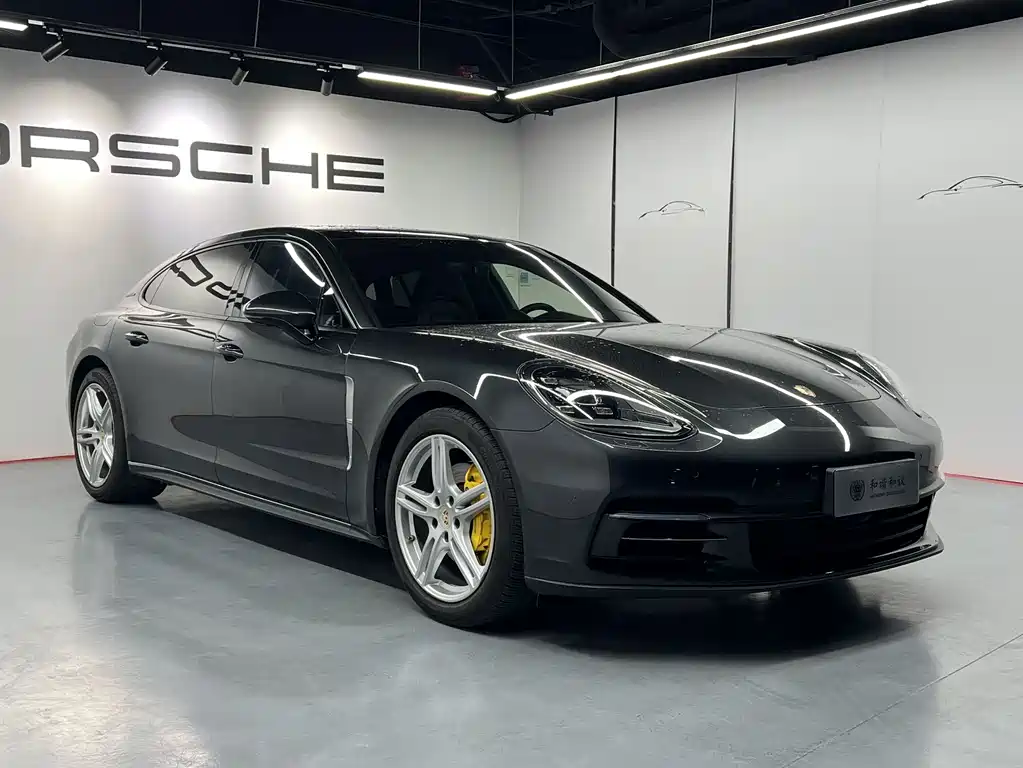 Porsche Panamera 2018 — фото 3