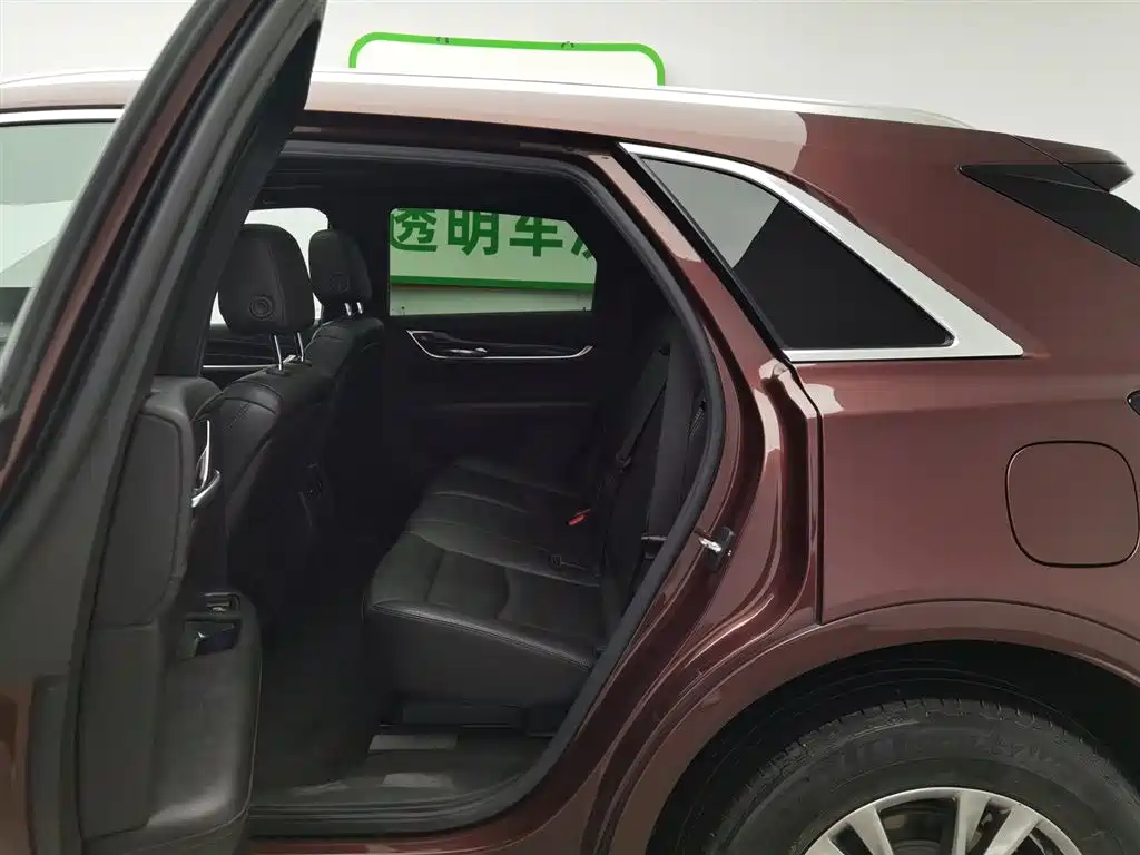 Cadillac XT5 2022 — фото 15