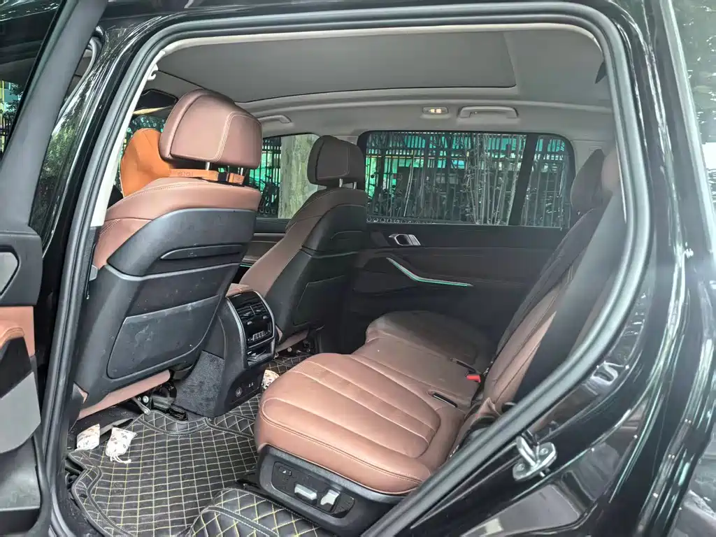 BMW X7 2022 — фото 11
