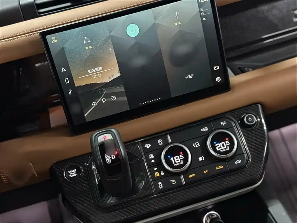Land Rover Defender 2022 — фото 23