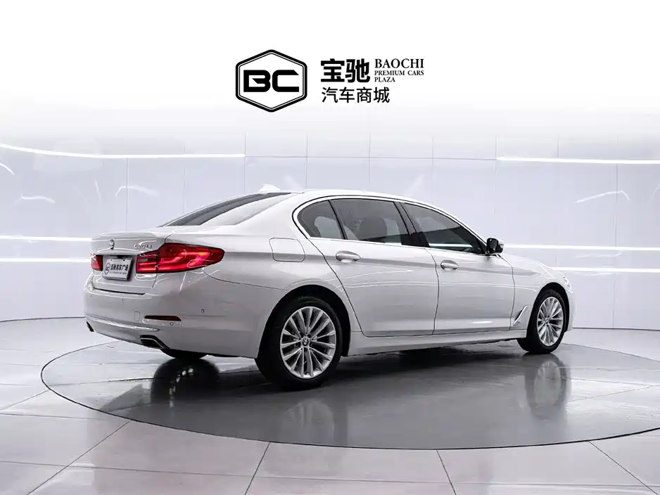 BMW 5 Series 2020 — фото 3