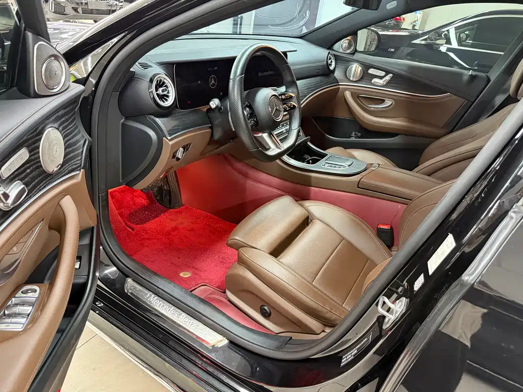 Mercedes-Benz E-Class 2022