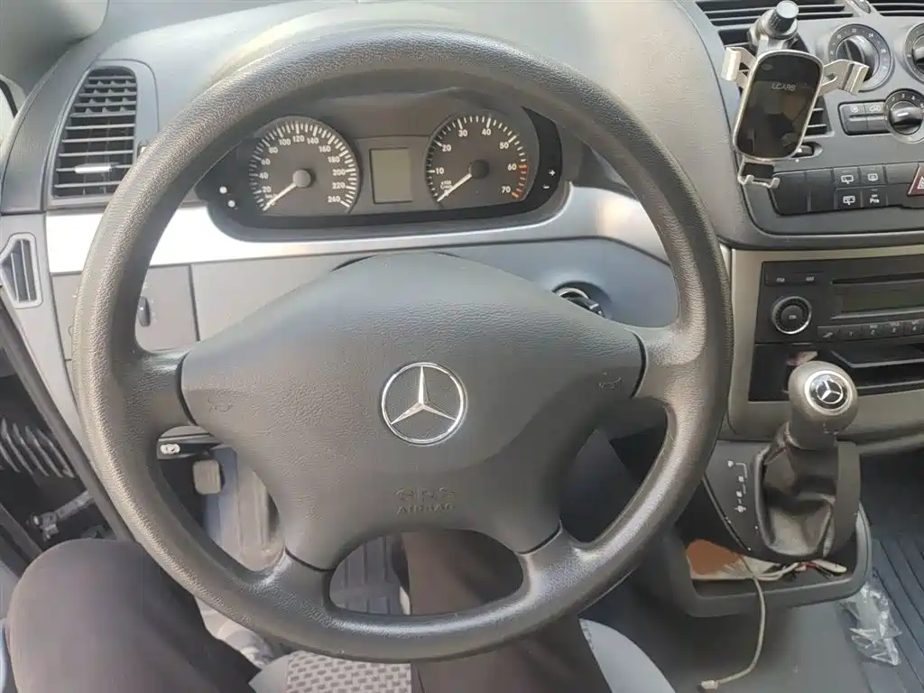 Mercedes-Benz Vito 2015 — фото 3