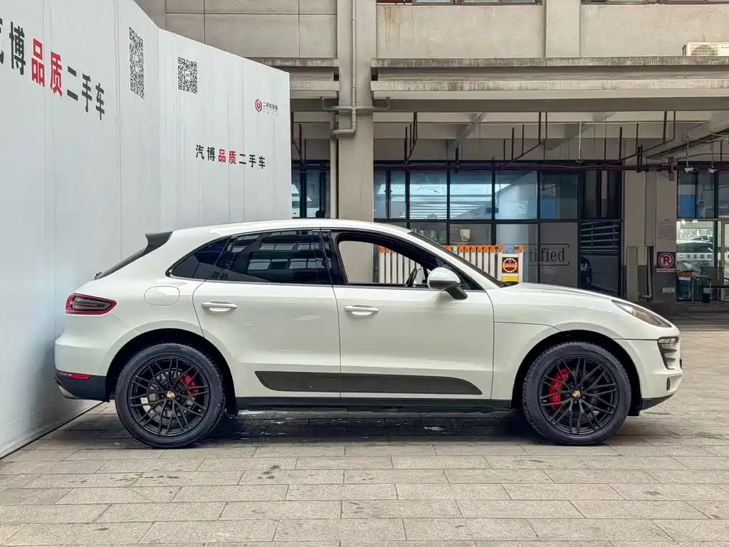 Porsche Macan 2015 — фото 4