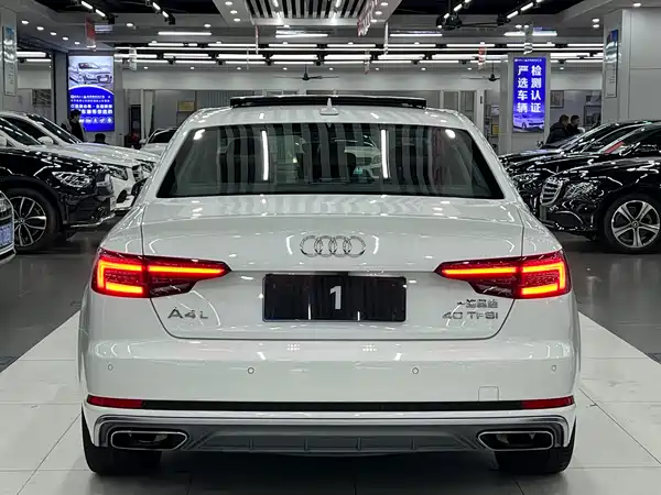 Audi A4L 2019