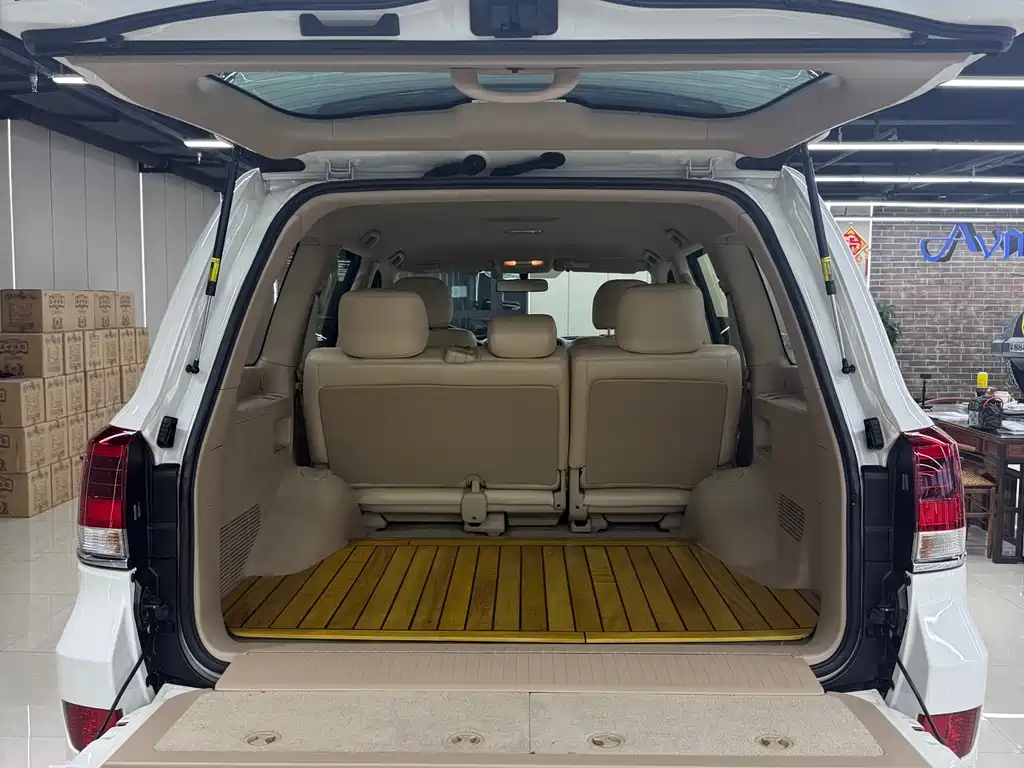 Toyota Land Cruiser 2016 — фото 12