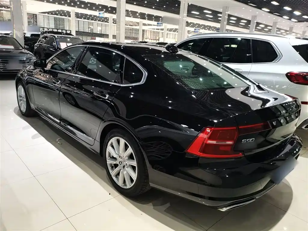 Volvo S90 2020 — фото 21