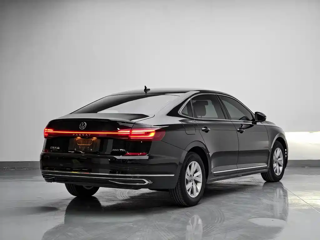 Volkswagen Passat 2022 — фото 5