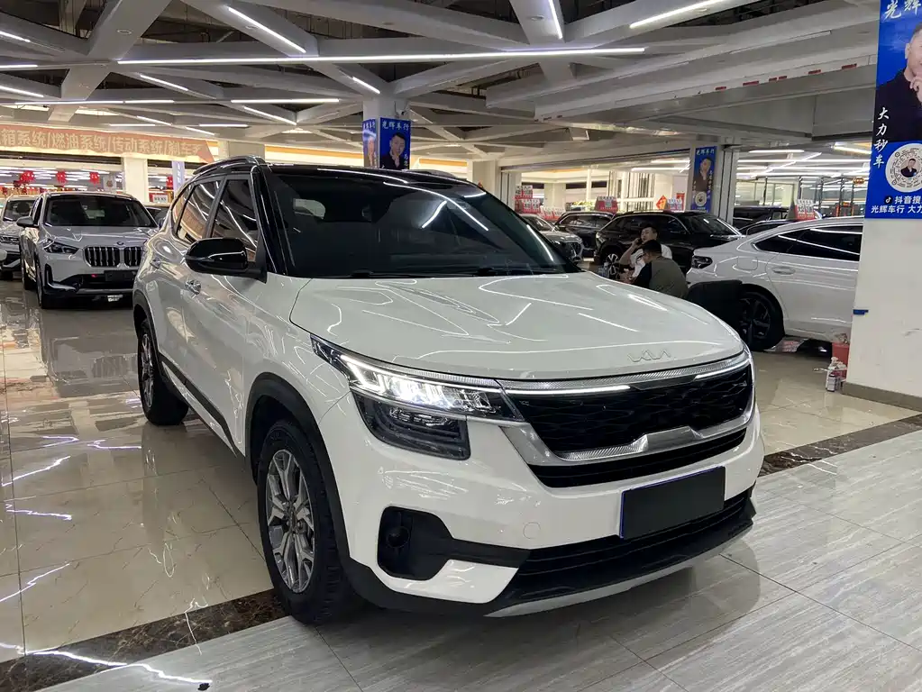Kia KX3 2022 — фото 3