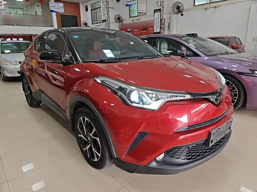 Toyota C-HR 2020 — фото 4
