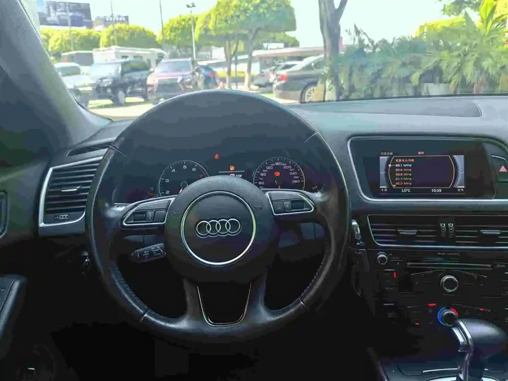 Audi Q5 2017 — фото 11