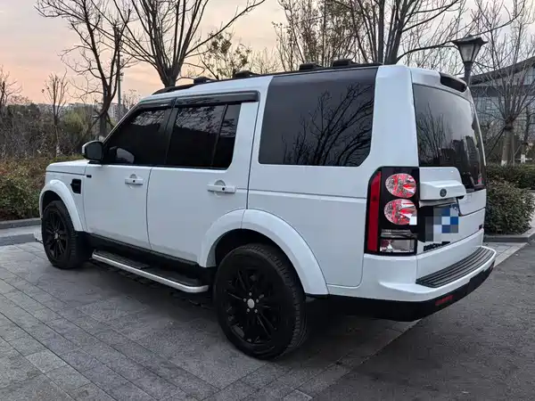 Land Rover Discovery 2016