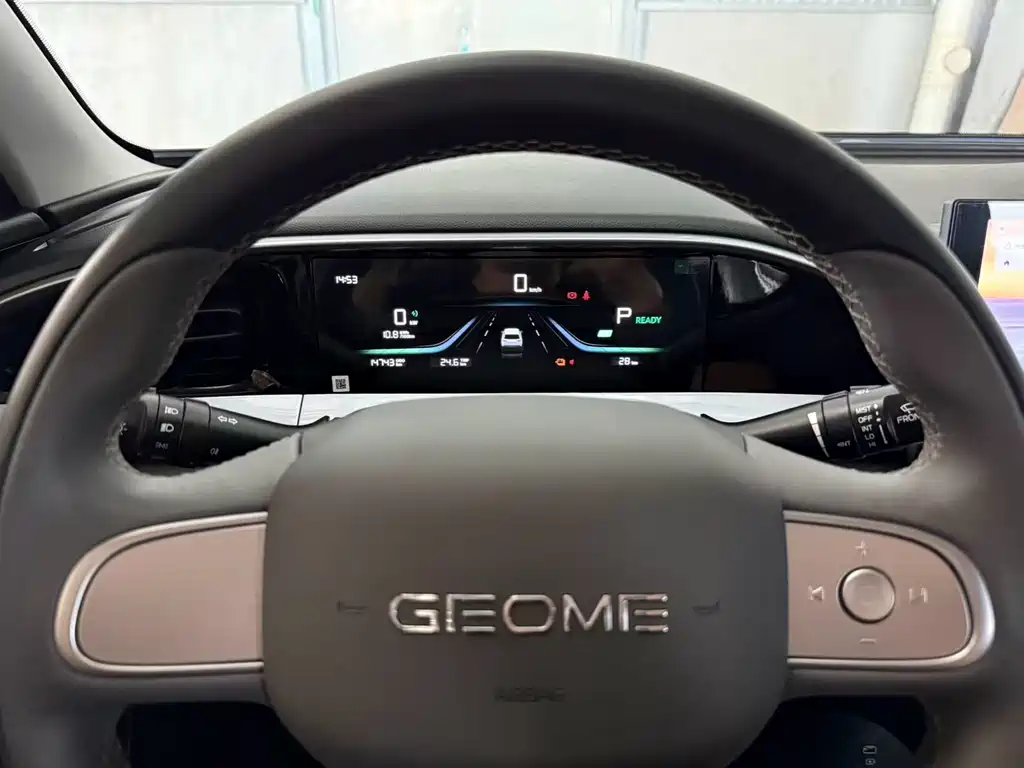 Geely Galaxy Starwish 2025 — фото 4