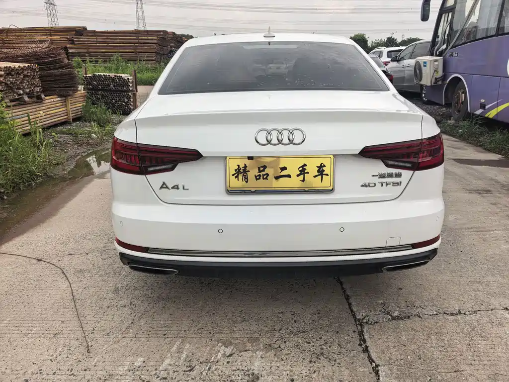 Audi A4L 2019
