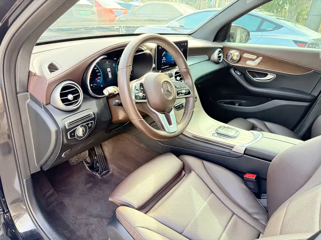 Mercedes-Benz GLC 2023 — фото 10