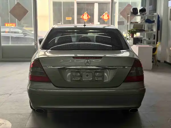 Mercedes-Benz E-Class 2008