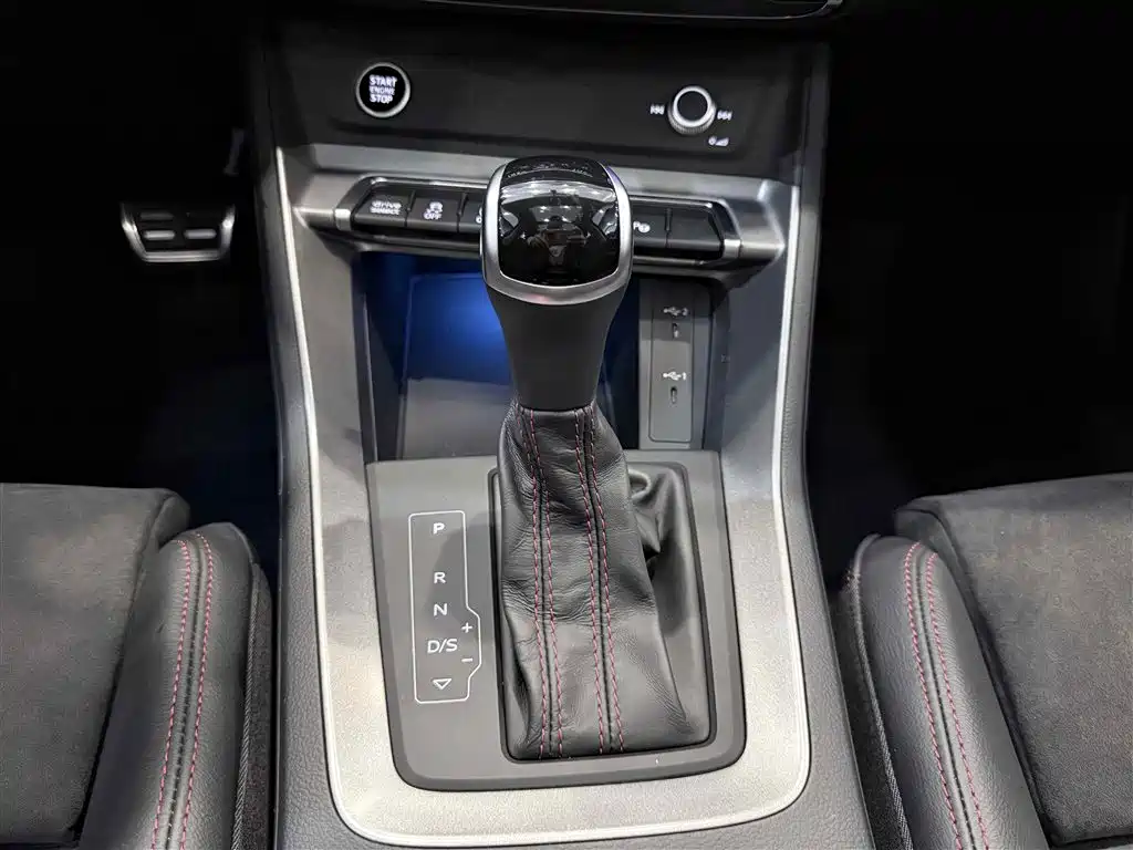 Audi Q3 2022 — фото 22