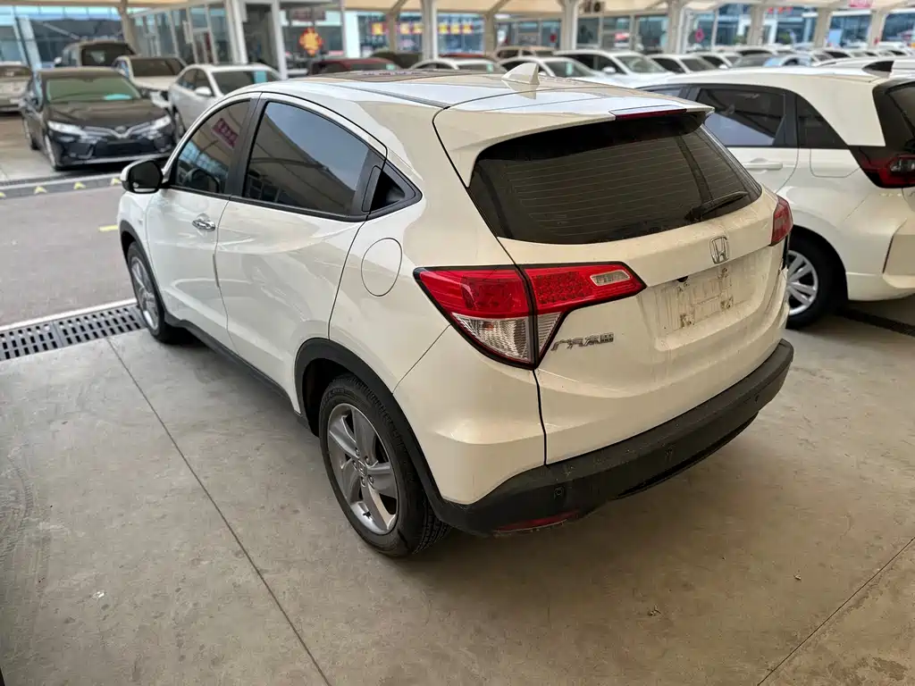 Honda Vezel 2021 — фото 12