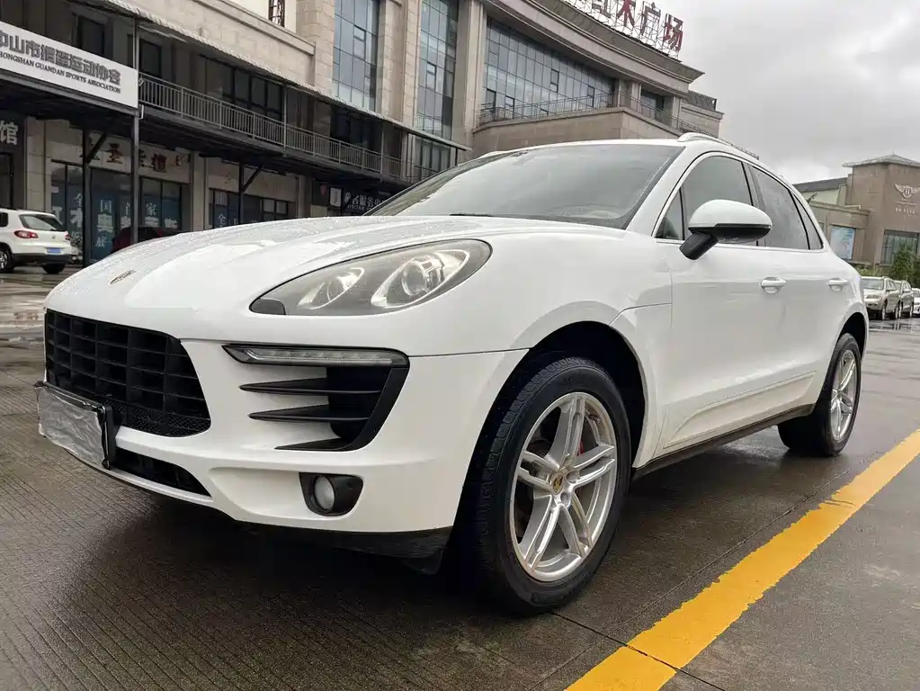 Porsche Macan 2015