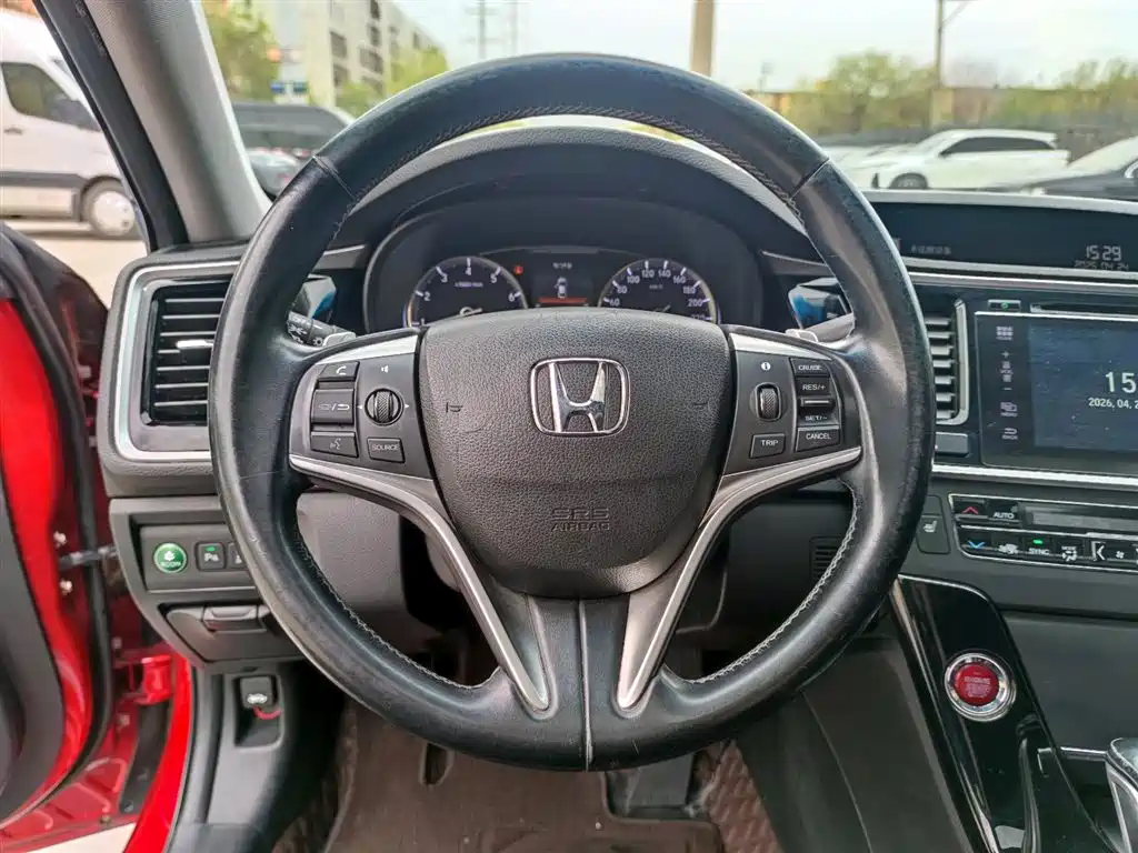 Honda Spirior 2016 — фото 12