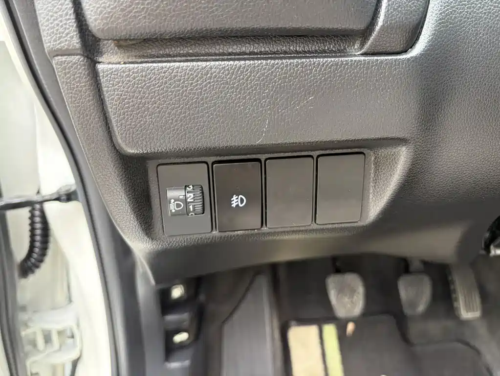 Honda Fit 2016 — фото 18